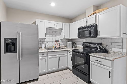 9412 7th Ave, Phoenix, AZ 85021-3109