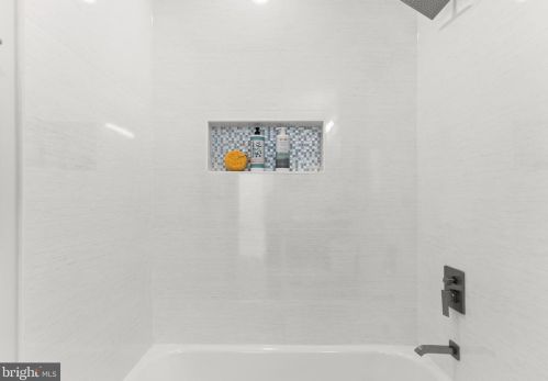 1110 Oates St, Washington DC  20002-3824 exterior