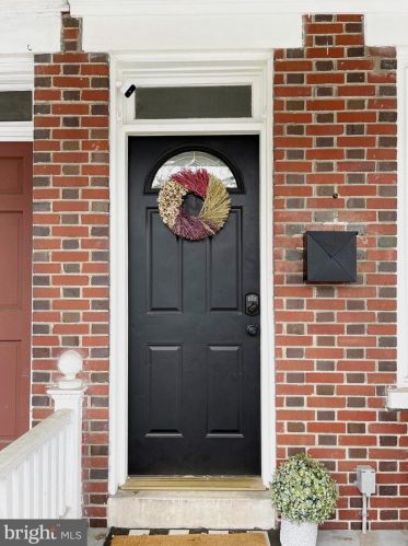 561 Plum St, Lancaster, PA 17602-2349