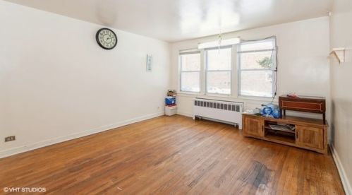 6620 Damen Ave, Chicago, IL 60645-5102