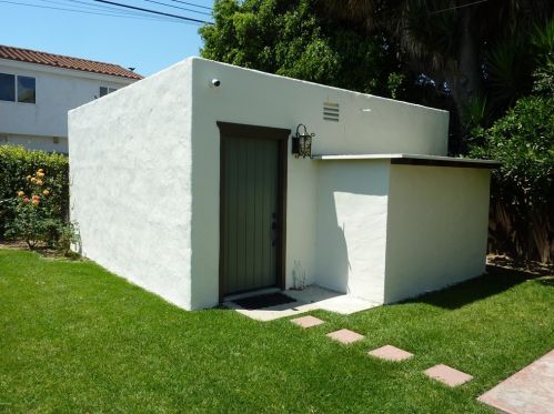 636 5 St, Oxnard CA 93030-6520 exterior