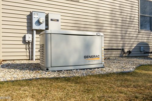 8242 E Ave, Kalamazoo MI 49048-9622 exterior