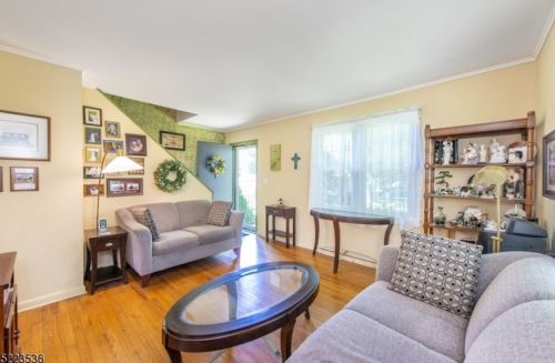 91 Morris Tpke, Dover, NJ 07869-2942