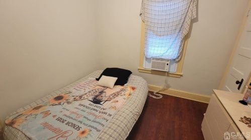 118 Hamilton St, New Brunswick NJ 08901-1807 exterior