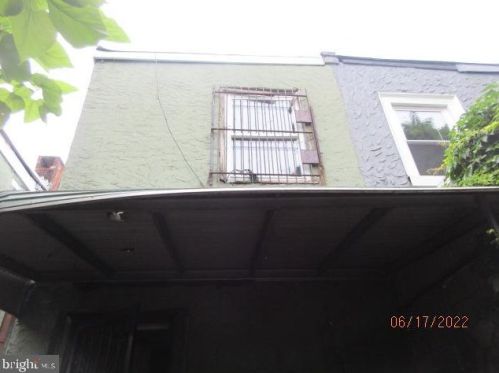 2419 Carlisle St, Philadelphia PA 19132-4018 exterior