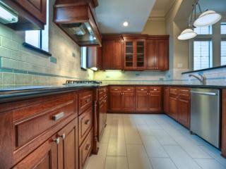 328 Bomar St, Houston TX  77006-1403 exterior