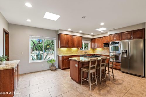 12520 Kit Carson Pl, Tucson AZ  85749-9368 exterior