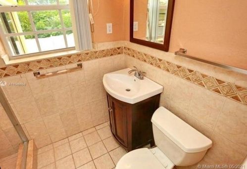 1425 4th Ct, Boca Raton FL  33432-1905 exterior