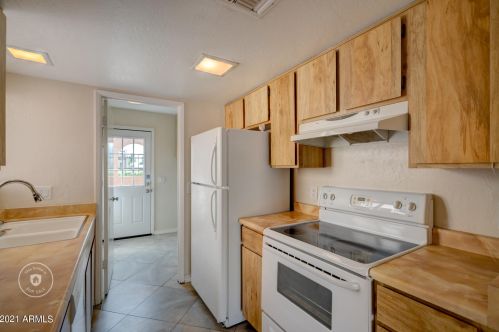 1150 Cochise Dr, Phoenix AZ 85021-2045 exterior