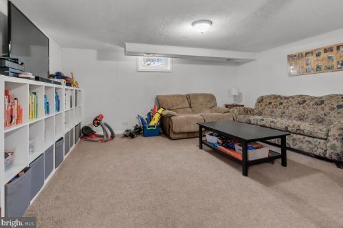 13320 Keating St, Rockville MD 20853-3273 exterior