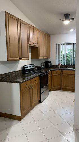 5670 Piping Rock Dr, Boynton Beach FL exterior