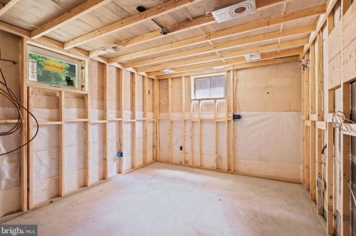 5121 Klingle St, Washington DC  20016-2654 exterior