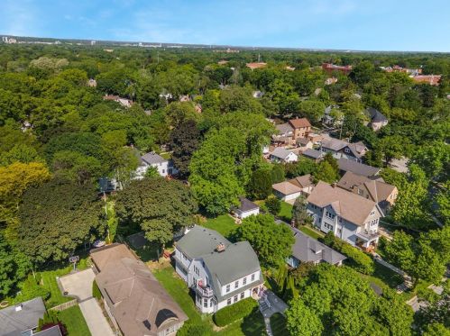 2149 73rd St, Milwaukee WI 53213-1812 exterior