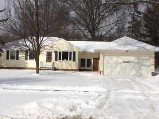 6611 Elmwood Ave, Cleveland OH  44131-4715 exterior