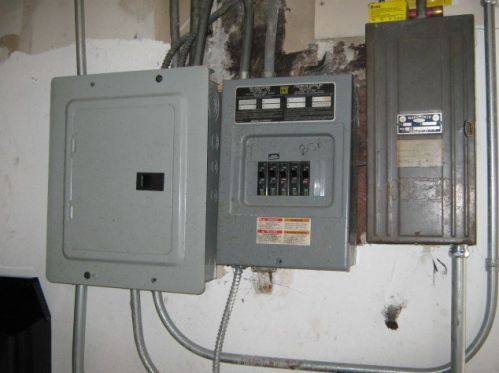 2828 Campbell Ave, Chicago IL 60618-7902 exterior