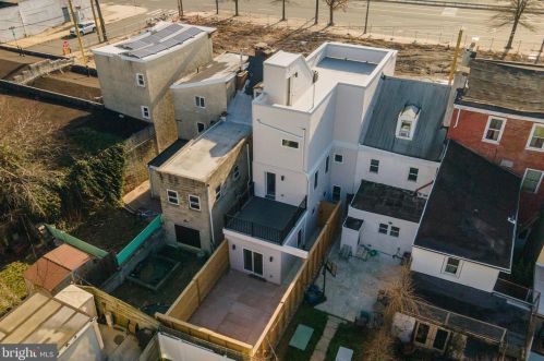 241 Allen St, Philadelphia PA  19125-4103 exterior