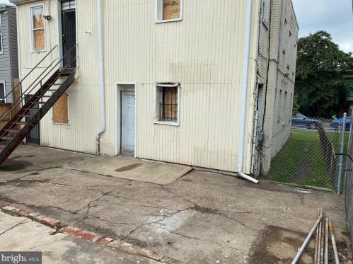 1639 Virginia Ave, Washington, DC 20002-2354