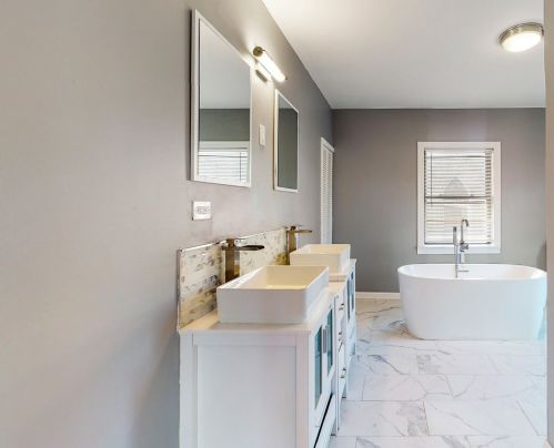 10643 Perry Ave, Chicago IL 60628-3428 exterior