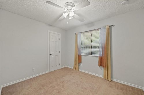 8408 Dixon Dr, Austin TX 78745-7515 exterior