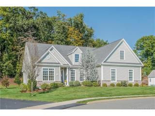 28 Chimney Hill Dr, Farmington, CT 06032-2477