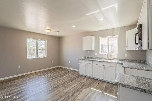 250 Ohio St, Tucson AZ  85714-2944 exterior