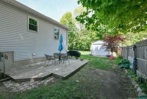 199 Oak Ave, Torrington CT 06790-6824 exterior