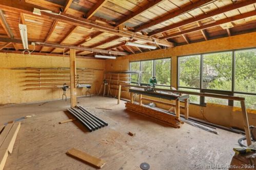 79 Commerce Ave, Killingly CT 06239-2804 exterior