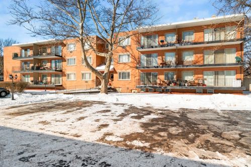 2215 111th St, Chicago IL  60643-3960 exterior