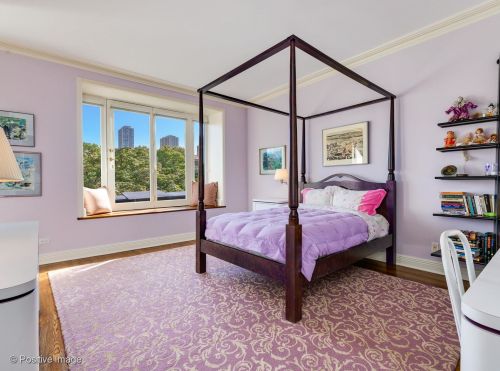 2042 Cleveland Ave, Chicago IL 60614-4509 exterior