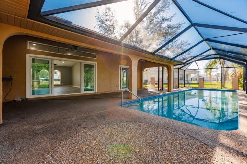 199 Angol St, Punta Gorda FL 33983-5628 exterior