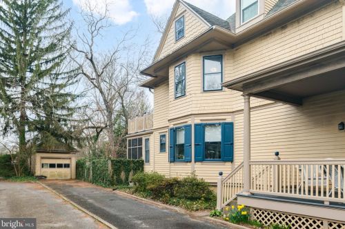 44 Linden Ave, Tavistock NJ 08033-2542 exterior