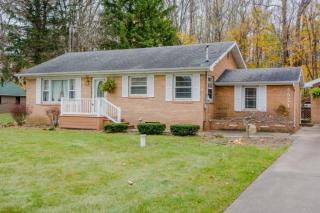 4571 Wil O Paw Dr, Coloma MI  49038-8814 exterior