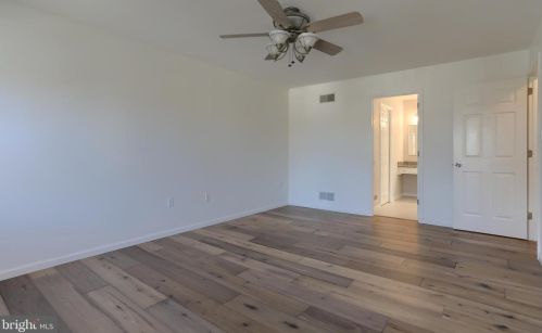 850 Zermatt Dr, Hummelstown PA  17036-9706 exterior