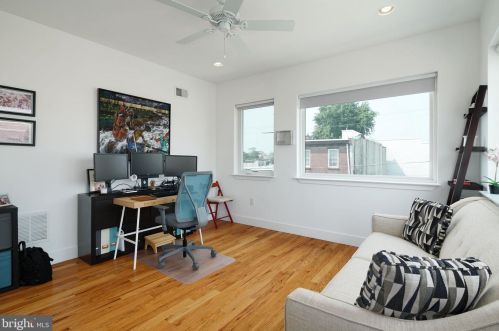 2201 Cumberland St, Philadelphia PA 19125-2203 exterior