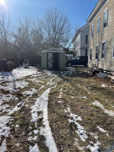 60 Lincoln St, Woonsocket RI 02895-5245 exterior