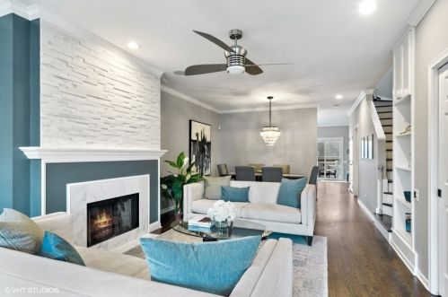 1858 Wilmot Ave, Chicago, IL 60647-4417