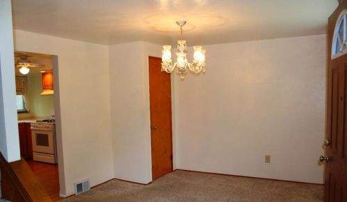 1209 Universal Rd, Pittsburgh PA 15235-3804 exterior