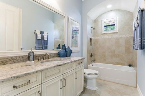 6473 Costa Cir, Naples FL 34113-1700 exterior