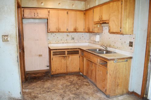 2222 Beechwood Rd, Joliet IL 60432-1504 exterior