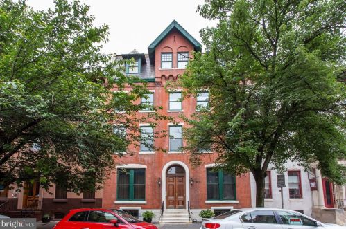 1911 Green St, Philadelphia PA 19130-3295 exterior