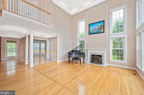 17531 Applewood Pl, Rockville MD 20855-1559 exterior