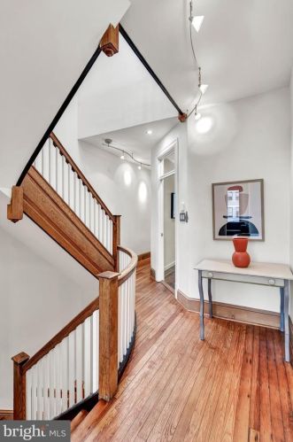 2728 13th St, Washington DC 20018-3901 exterior