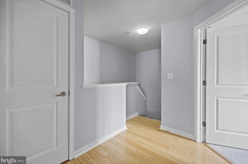 3923 Old Dominion Blvd, Alexandria VA 22305-1559 exterior