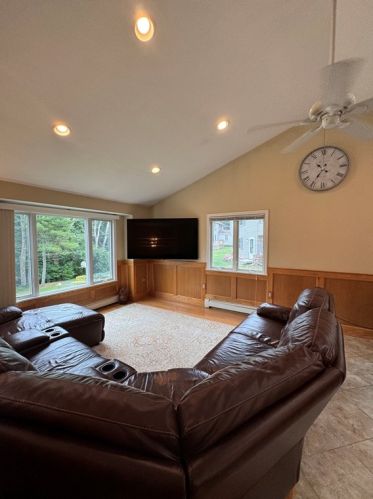 528 Essex Ave, Gloucester MA 01930-2005 exterior