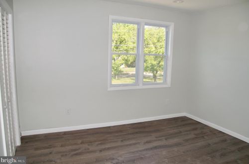 1164 Collings Rd, Camden NJ  08104-3006 exterior