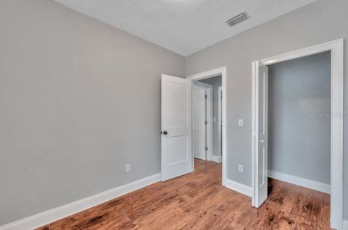 1306 18th Ave, Tampa FL 33605-2639 exterior