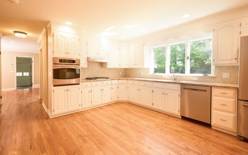 14 North Ave, Westport CT  06880-2713 exterior