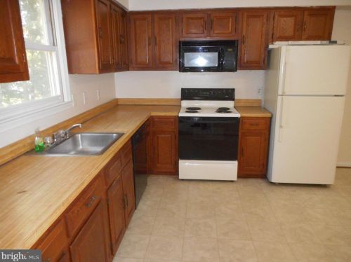 6738 Kings Hwy, Alexandria VA  22306-1353 exterior