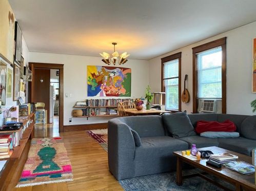 24 Lewis St, Providence, RI 02906-2607