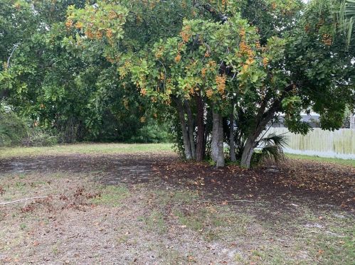 1508 Appamattox Ter, Fort Pierce FL 34952-7167 exterior